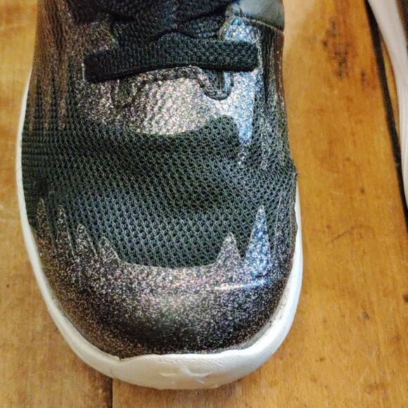 Nike Star Runner Sneakers 10 C Kids Black Gold Sneakers Velcro Neutral - Picture 5 of 13